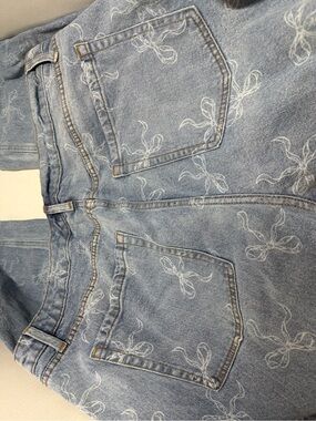 Womens/JumiorsLight Blue Patterned Denim Jeans